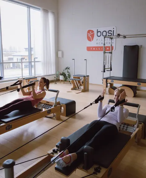 basi pilates seadmel treening